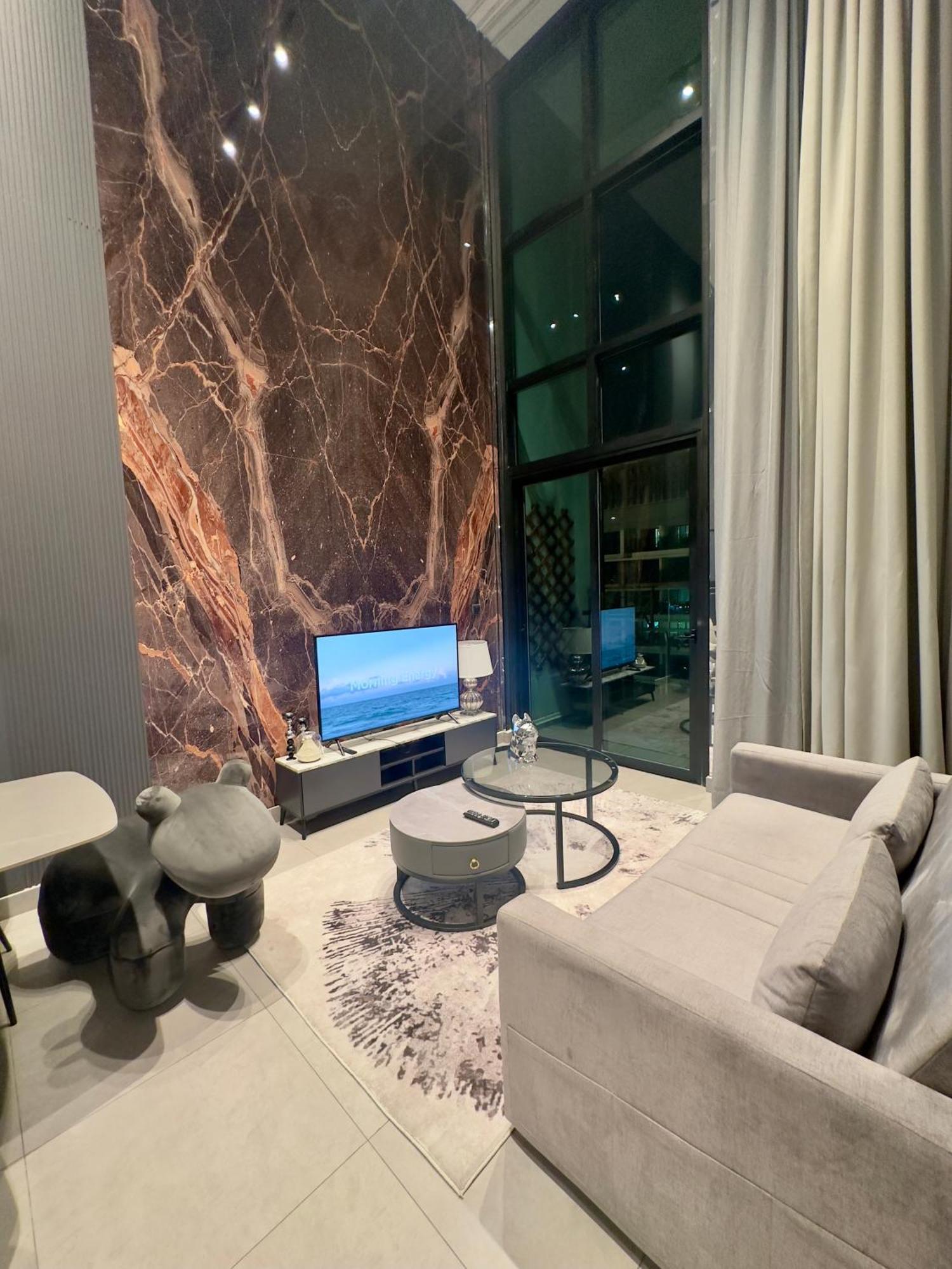 Feliz Luxurry Duplex Apartment Saigon Ho Chi Minh City Bagian luar foto